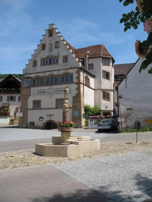 Ferienwohnung Am Weinberg - stilvoll, ruhig, zum wohlfühlen Pfaffenweiler Exterior foto